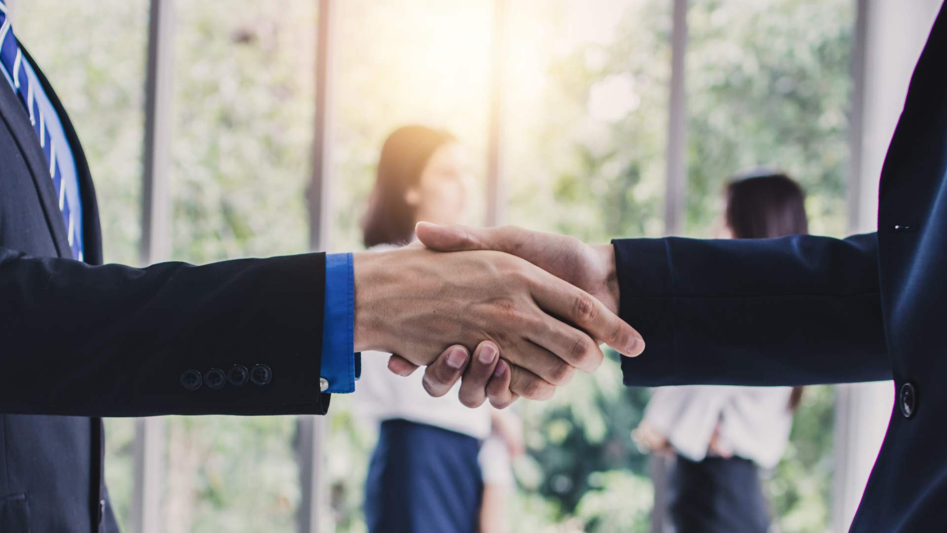 D V solution contact